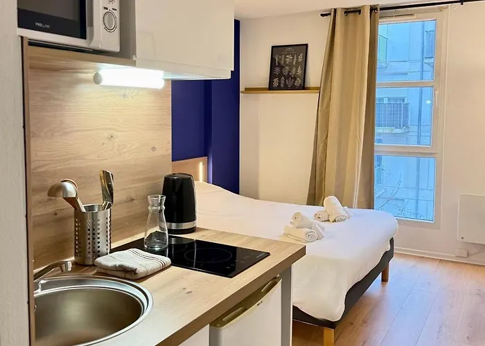 Le 313, Confortable Et équipé, Garage Gratuit Et Privatif à *